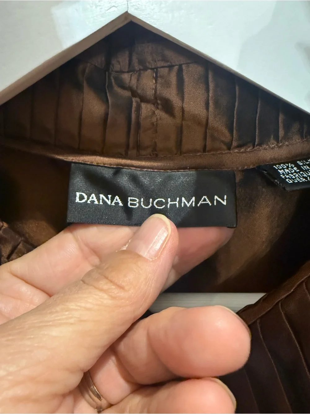 Dana Buchman satin like